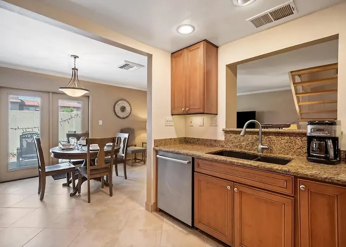 Cozy Cove Scottsdale